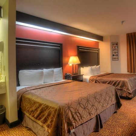 Smoky Mountain Inn & Suites เชอโรคี ภายนอก รูปภาพ