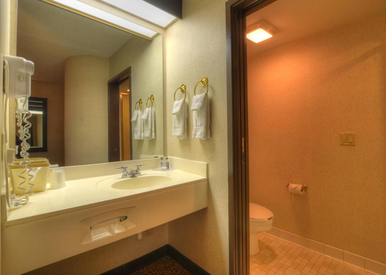 Smoky Mountain Inn & Suites เชอโรคี ภายนอก รูปภาพ